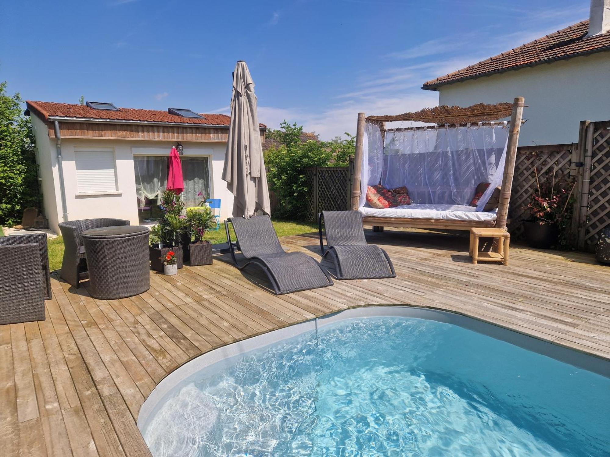 La Serenite Balinaise, Chambre Et Sdb Privee, Jardin , Piscine Et Jacuzzi En Saison, Pres De Chantilly, Parc Asterix Et Cdg Et Paris En 20' Orry-La-Ville Exterior photo